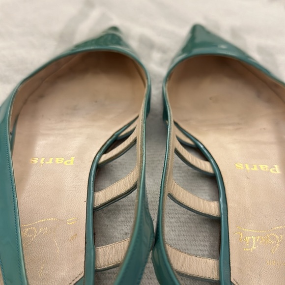 CHRISTIAN LOUBOUTIN Pointy Flats - Picture 4 of 7